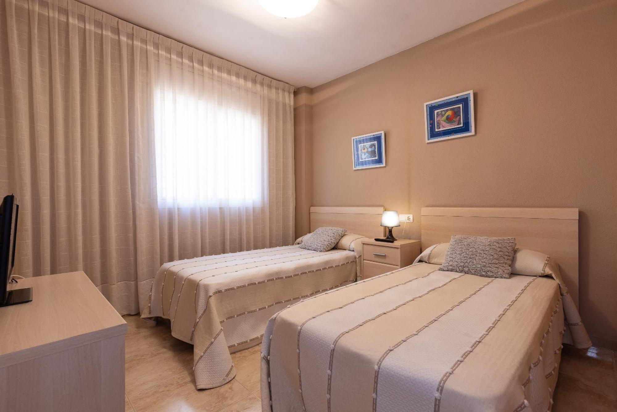Uhc Golden Pineda Apartments La Pineda Εξωτερικό φωτογραφία