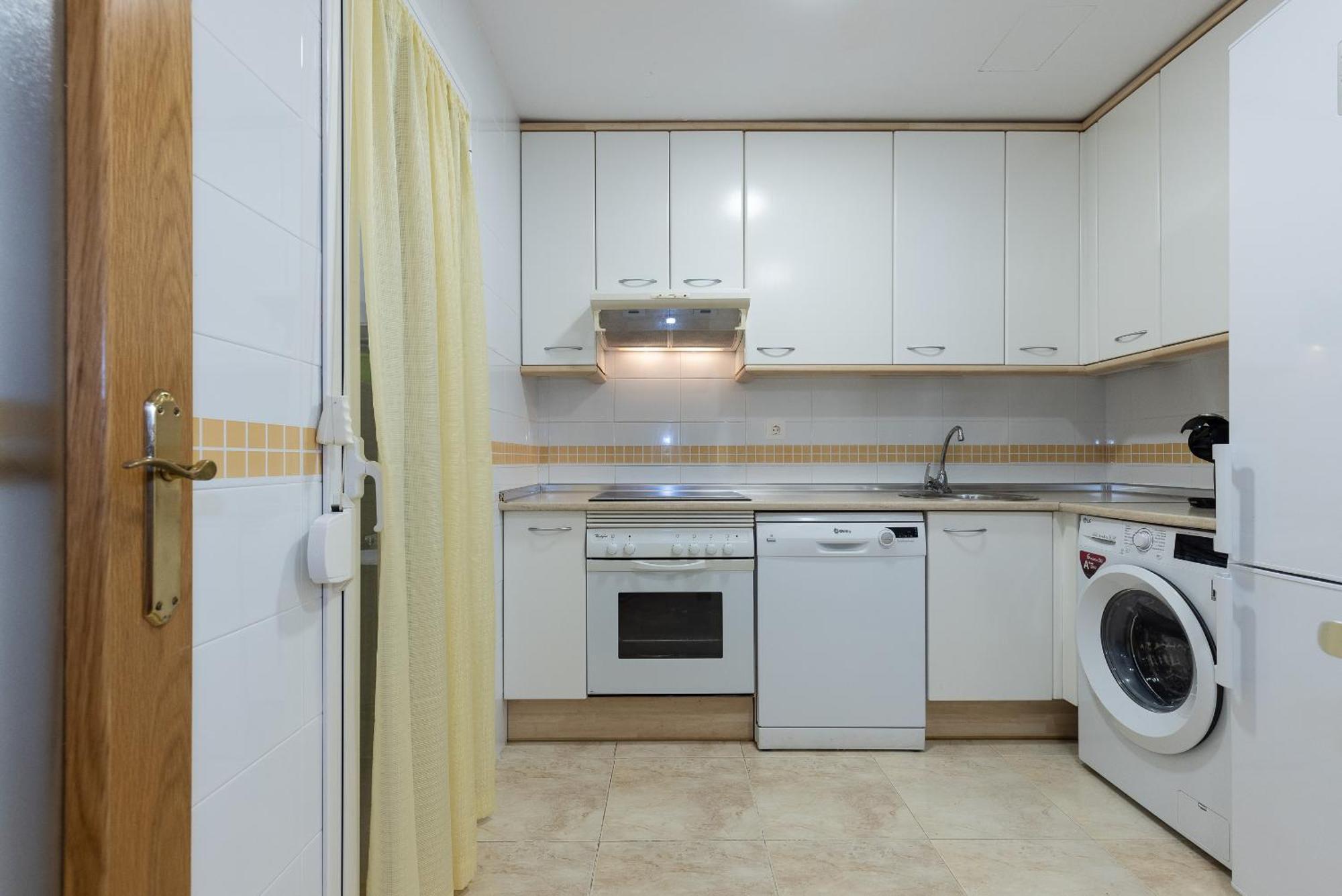 Uhc Golden Pineda Apartments La Pineda Δωμάτιο φωτογραφία