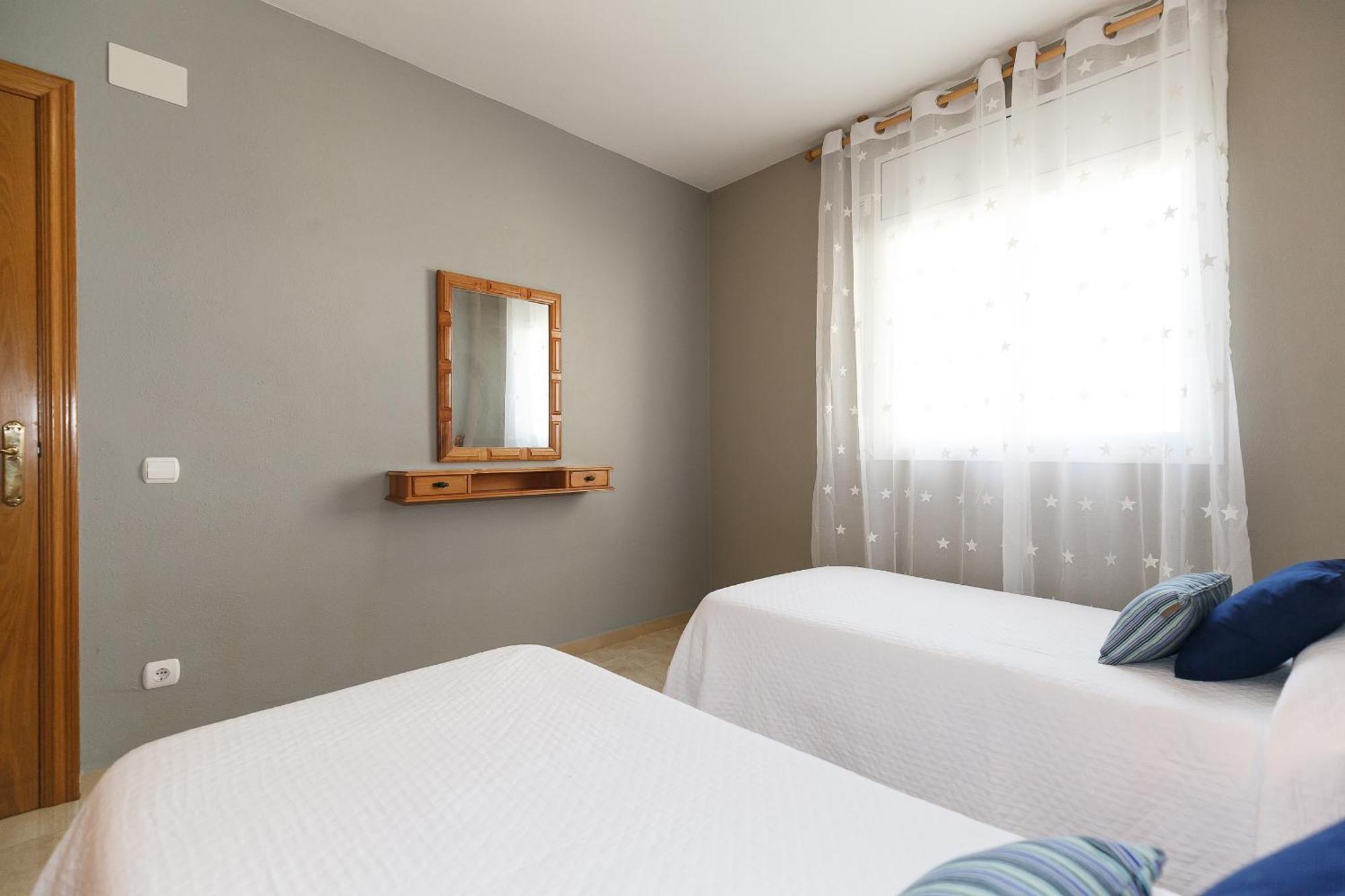 Uhc Golden Pineda Apartments La Pineda Δωμάτιο φωτογραφία