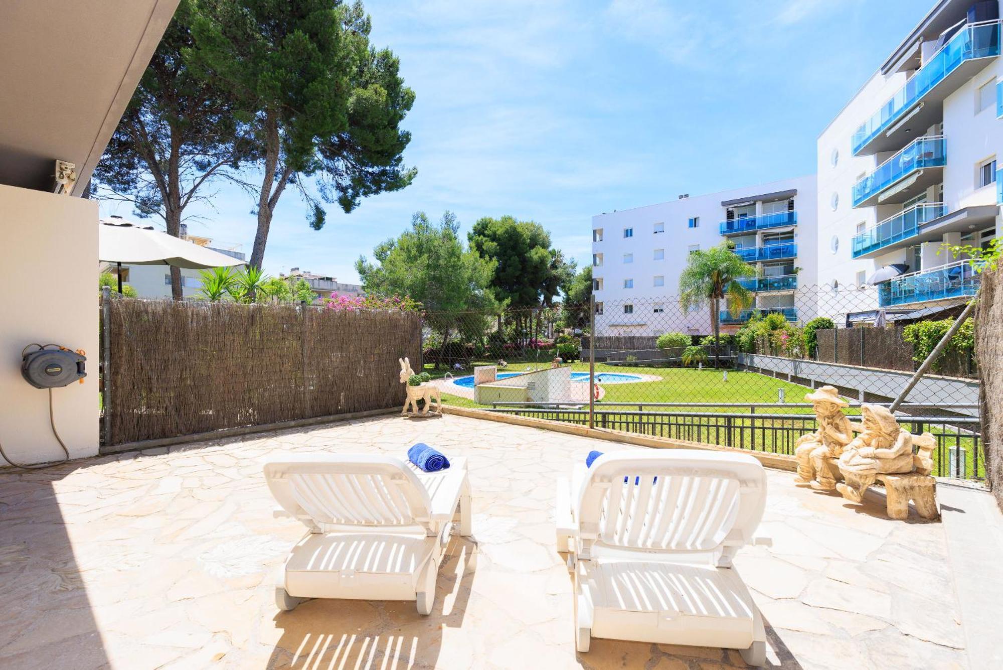 Uhc Golden Pineda Apartments La Pineda Εξωτερικό φωτογραφία
