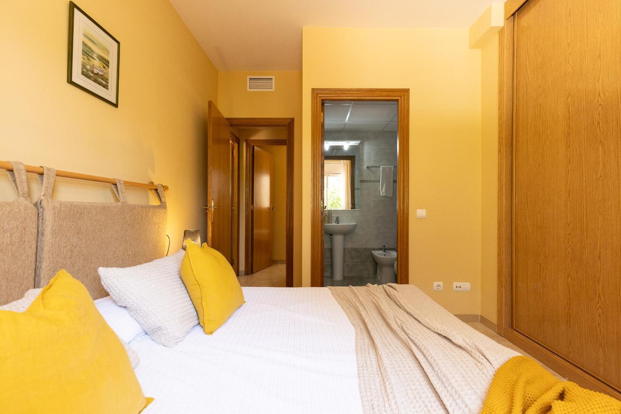 Uhc Golden Pineda Apartments La Pineda Δωμάτιο φωτογραφία