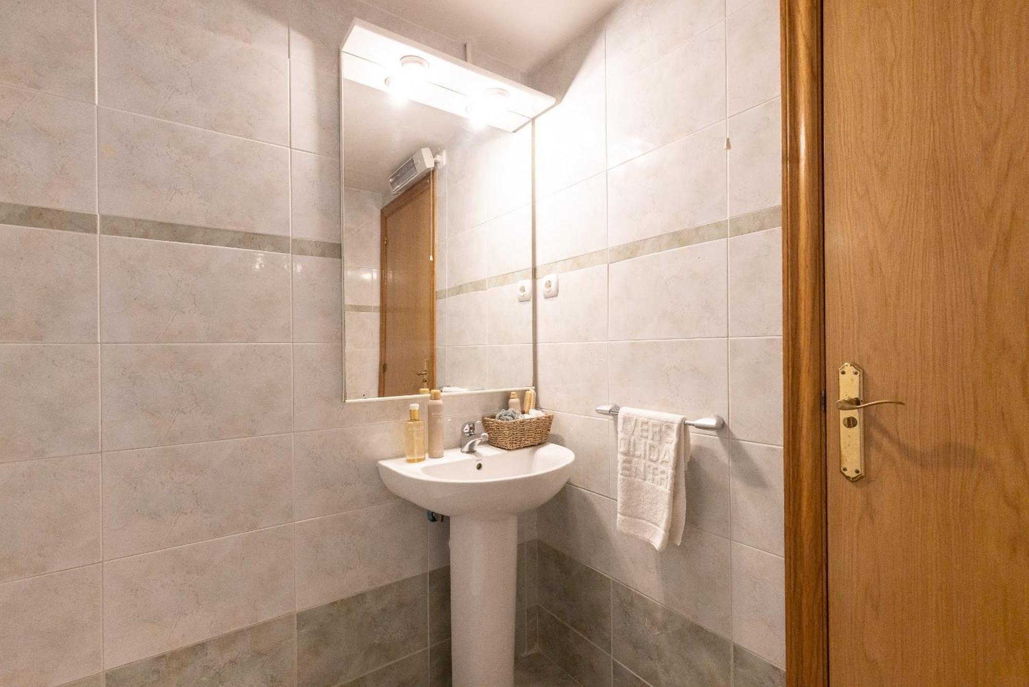 Uhc Golden Pineda Apartments La Pineda Δωμάτιο φωτογραφία
