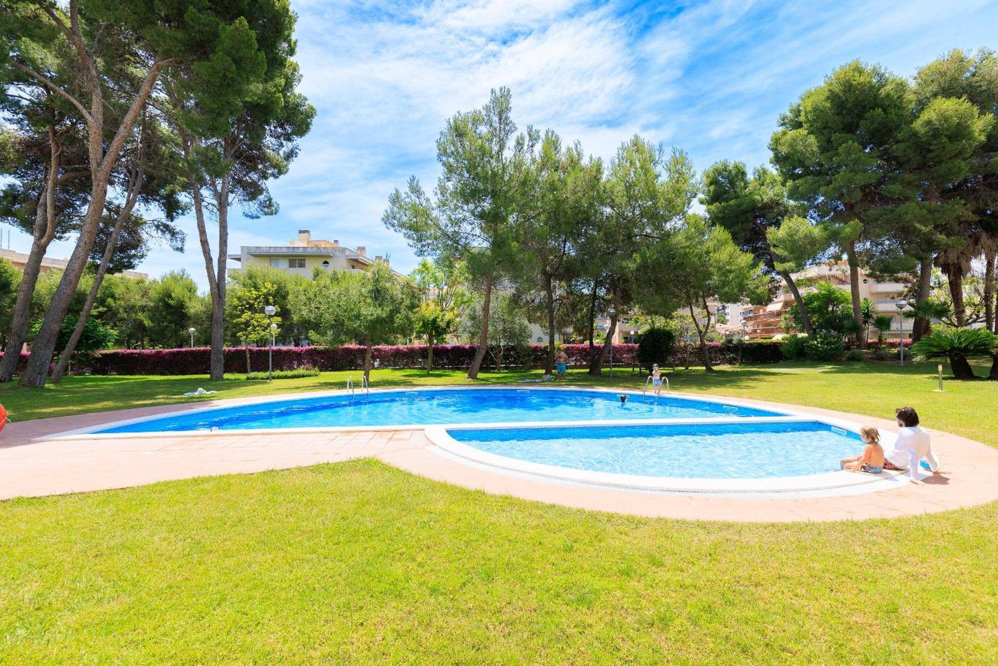 Uhc Golden Pineda Apartments La Pineda Εξωτερικό φωτογραφία