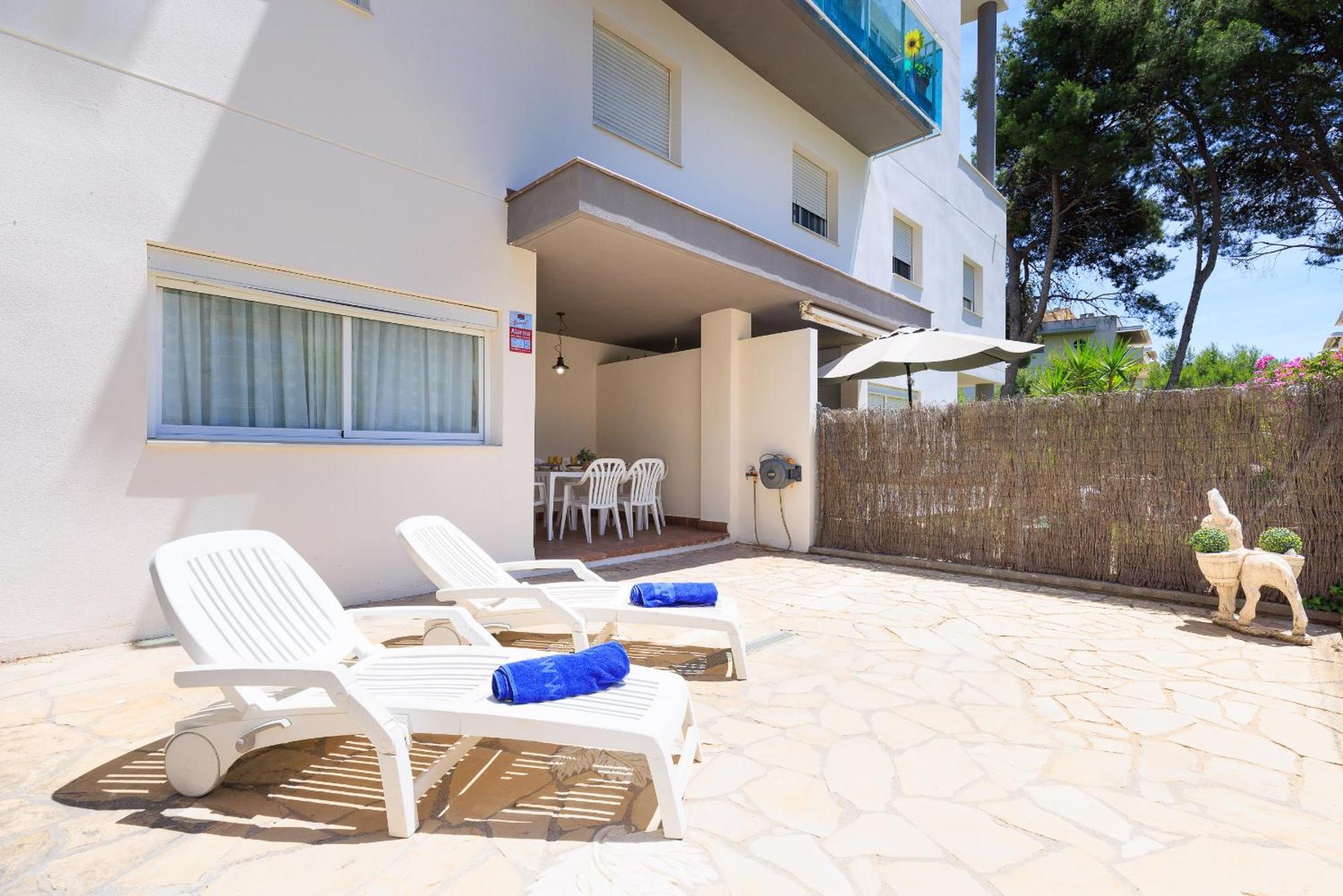 Uhc Golden Pineda Apartments La Pineda Εξωτερικό φωτογραφία