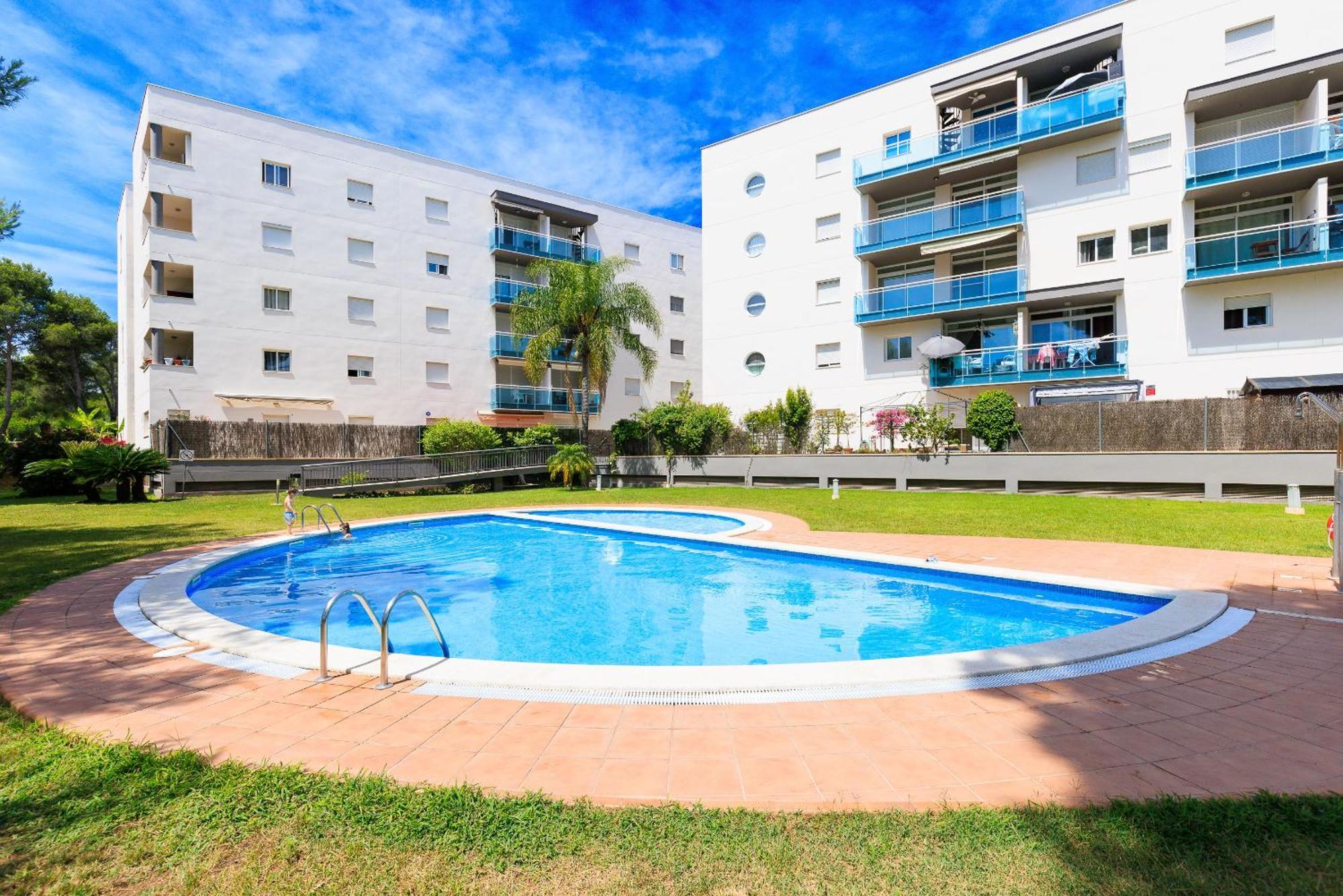 Uhc Golden Pineda Apartments La Pineda Εξωτερικό φωτογραφία